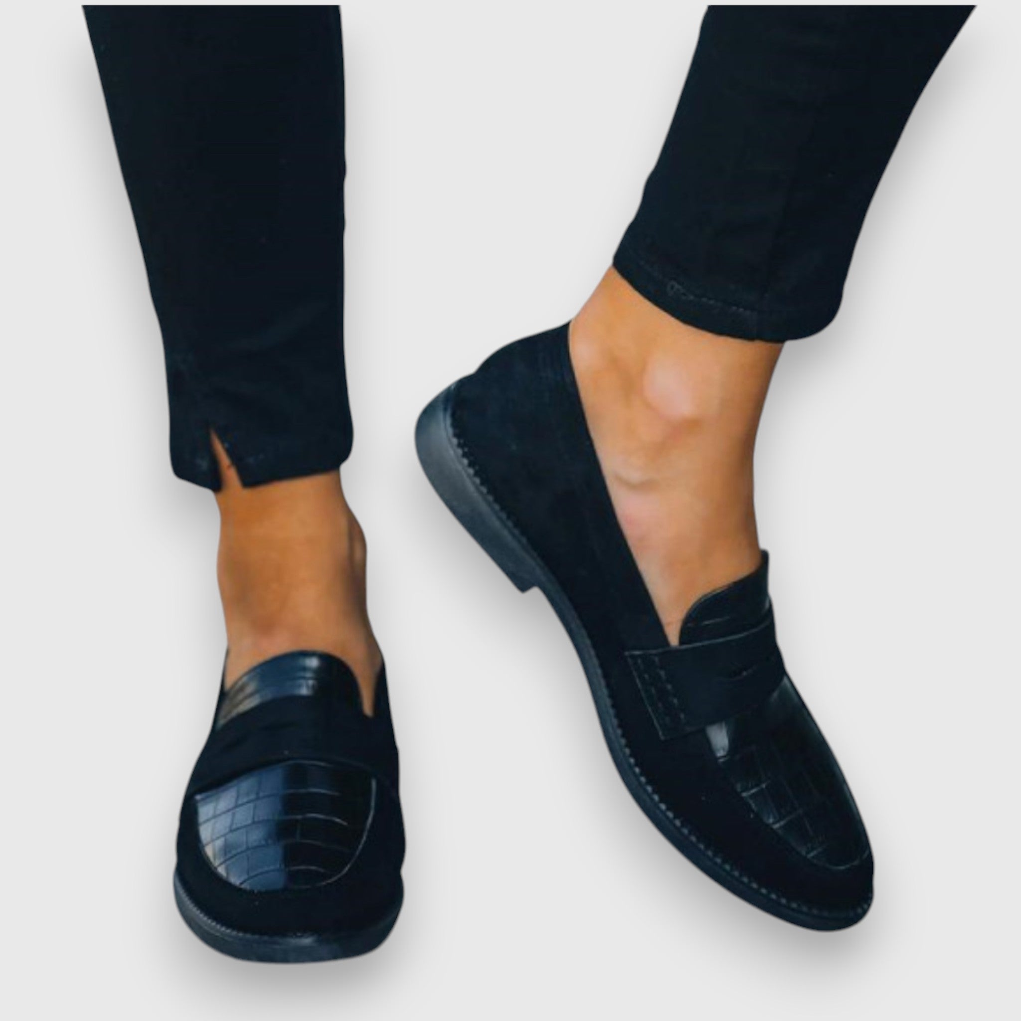 Pamela - Moccasin