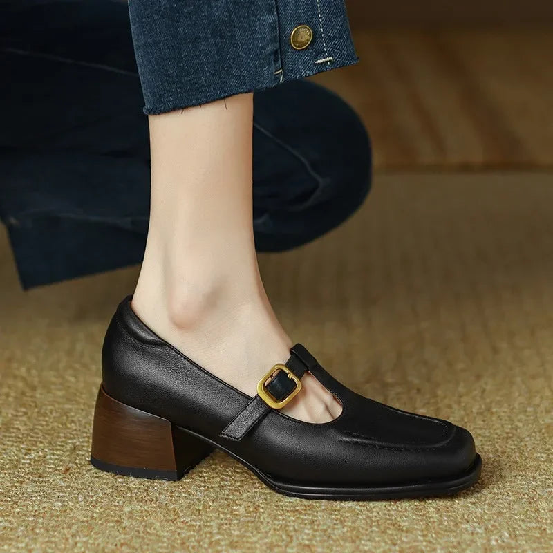 Ysolenne T-Strap